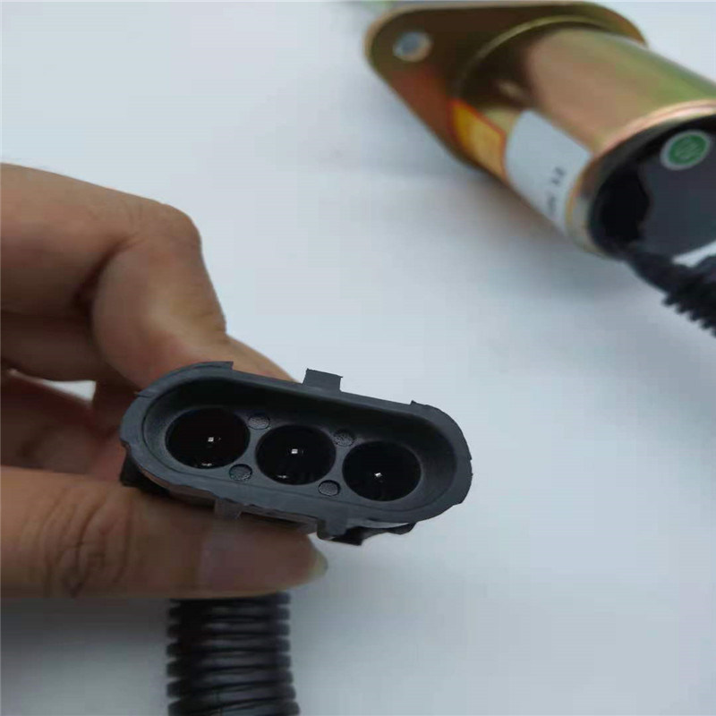 Пригонка клапана соленоида 3928160 стопов для машинной части разровнителя 6BTA5.9-M2 земли Cummins