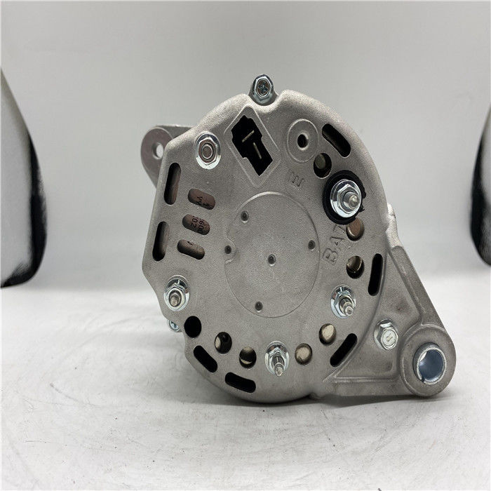 Альтернатор 24V 15A 600-821-3850 0-33000-5510 экскаватора PC60-5 PC60-6 4D95